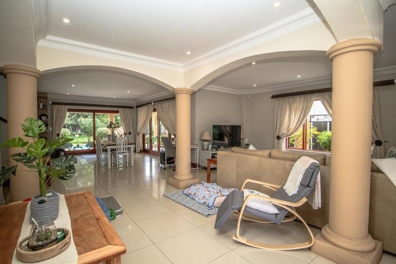 House for sale in WestLake Country & Safari Estate, Hartbeespoort, North West, 51 Heron Crescent, WestLake Country & Safari Estate, Hartbeespoort, North West, 680 m²