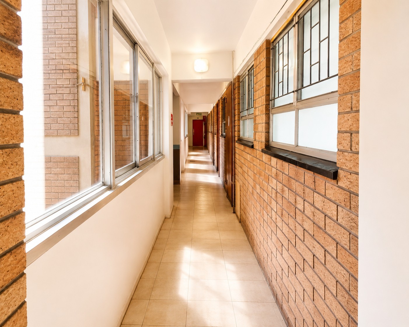 Apartment for rent in Durban Central, Durban, KwaZulu Natal, 23 (2nd floor), MARITIME COURT, 139 Margaret Mncadi Avenue, Durban Central, Durban, KwaZulu Natal, 42 m²