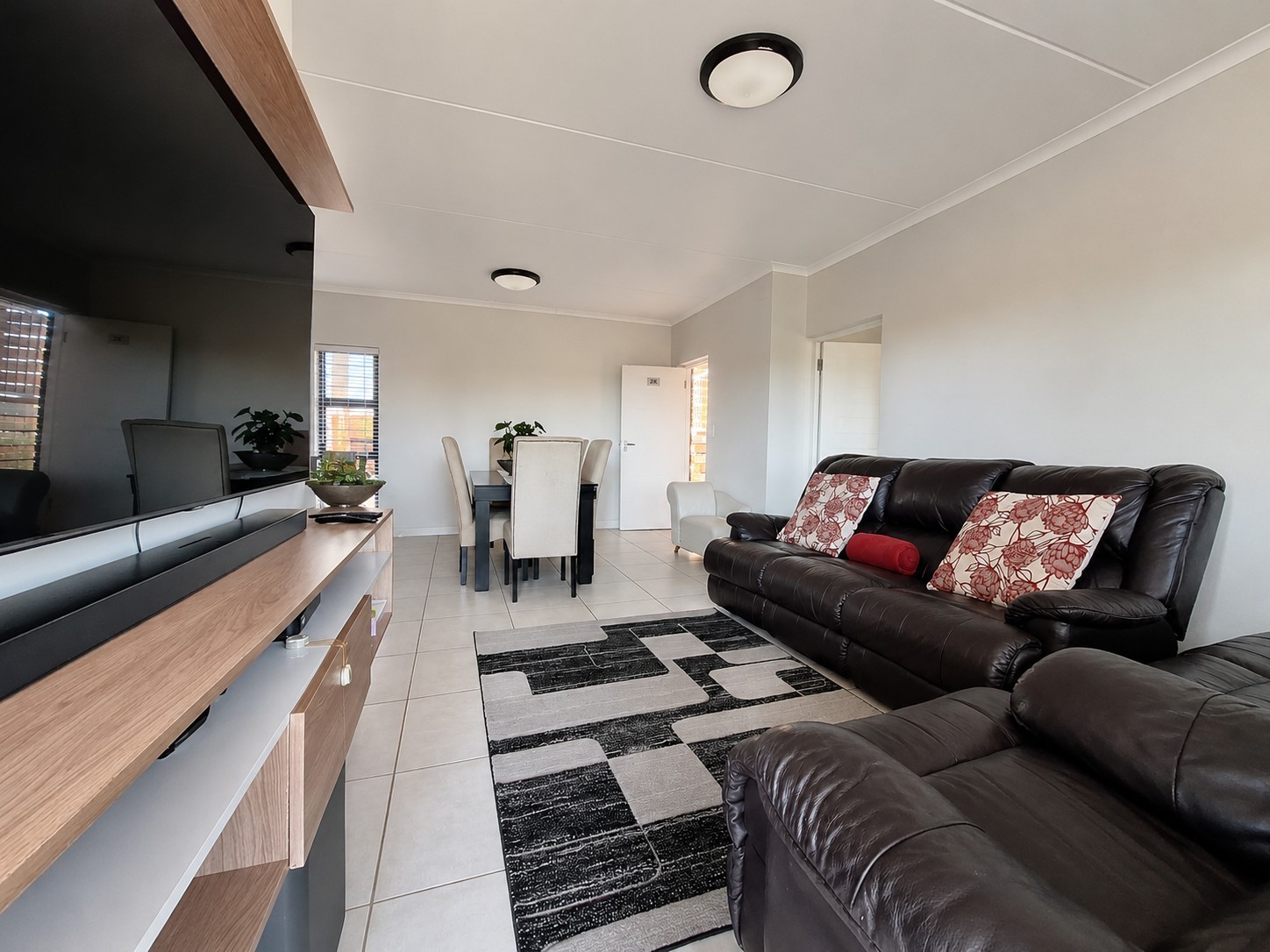 Apartment for sale in Ballito Central, Ballito, KwaZulu Natal, 120 m²