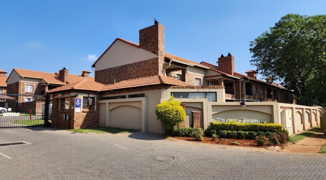 Apartment for sale in Magalieskruin, Pretoria, 74 m²