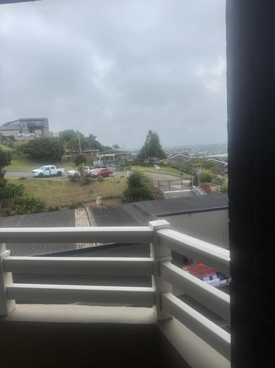Apartment for sale in Athlone Park, Amanzimtoti, KwaZulu Natal