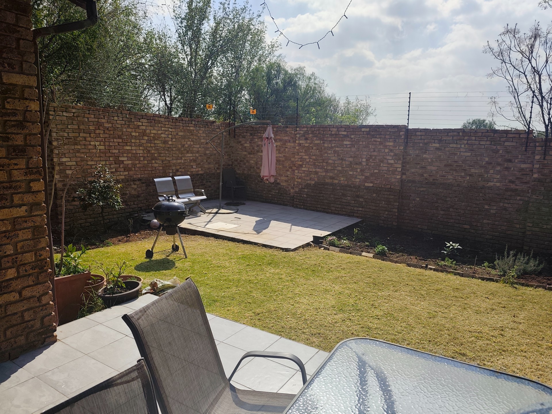 3 Bed 2 Baths Townhouse