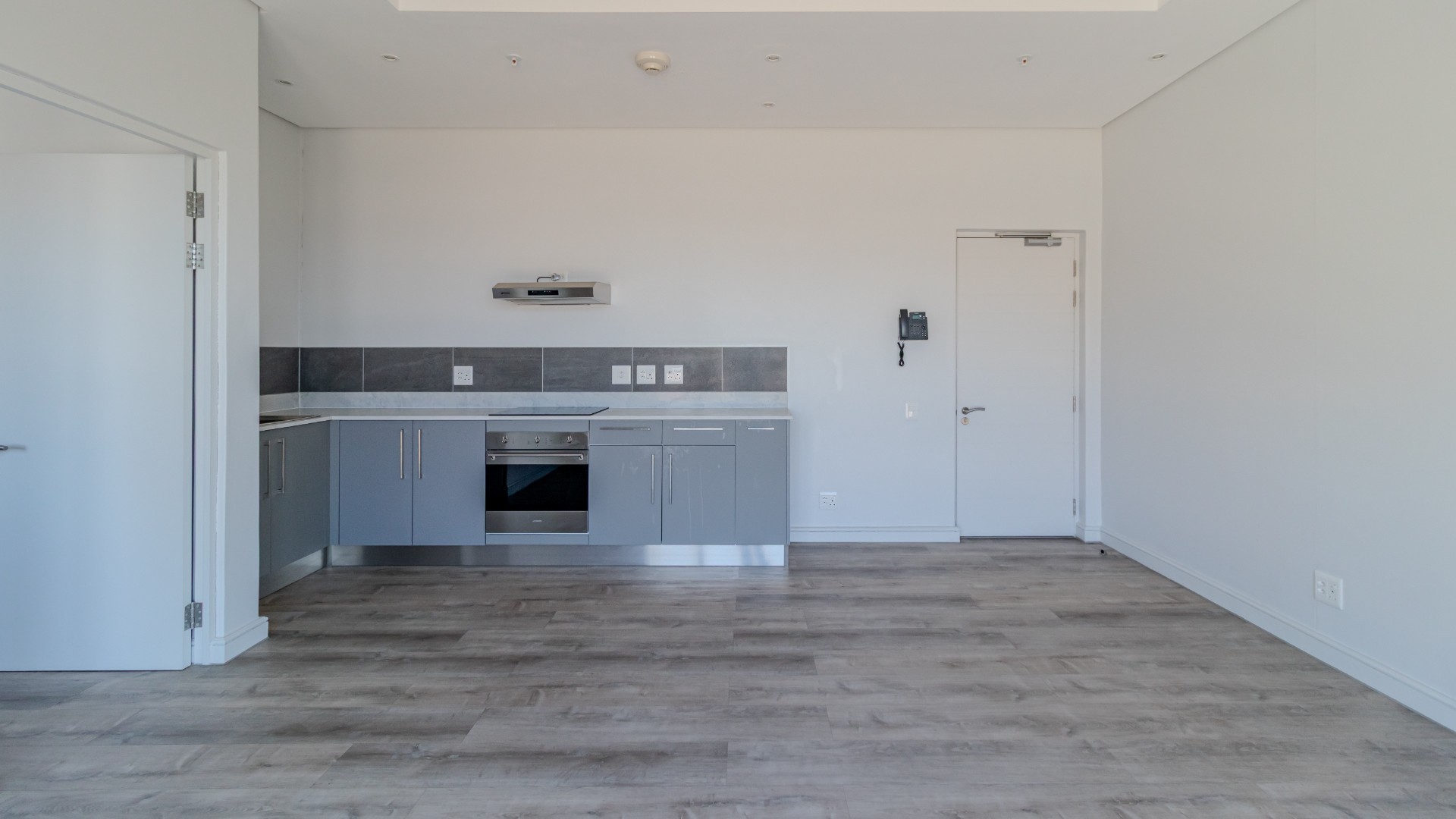 Apartment for rent in Cape Town City Centre, Cape Town, 1517 Harbour Arch (15th floor), Harbour Arch, 1 Christiaan Barnard, Cape Town City Centre, Cape Town, Western Cape, 43 m²