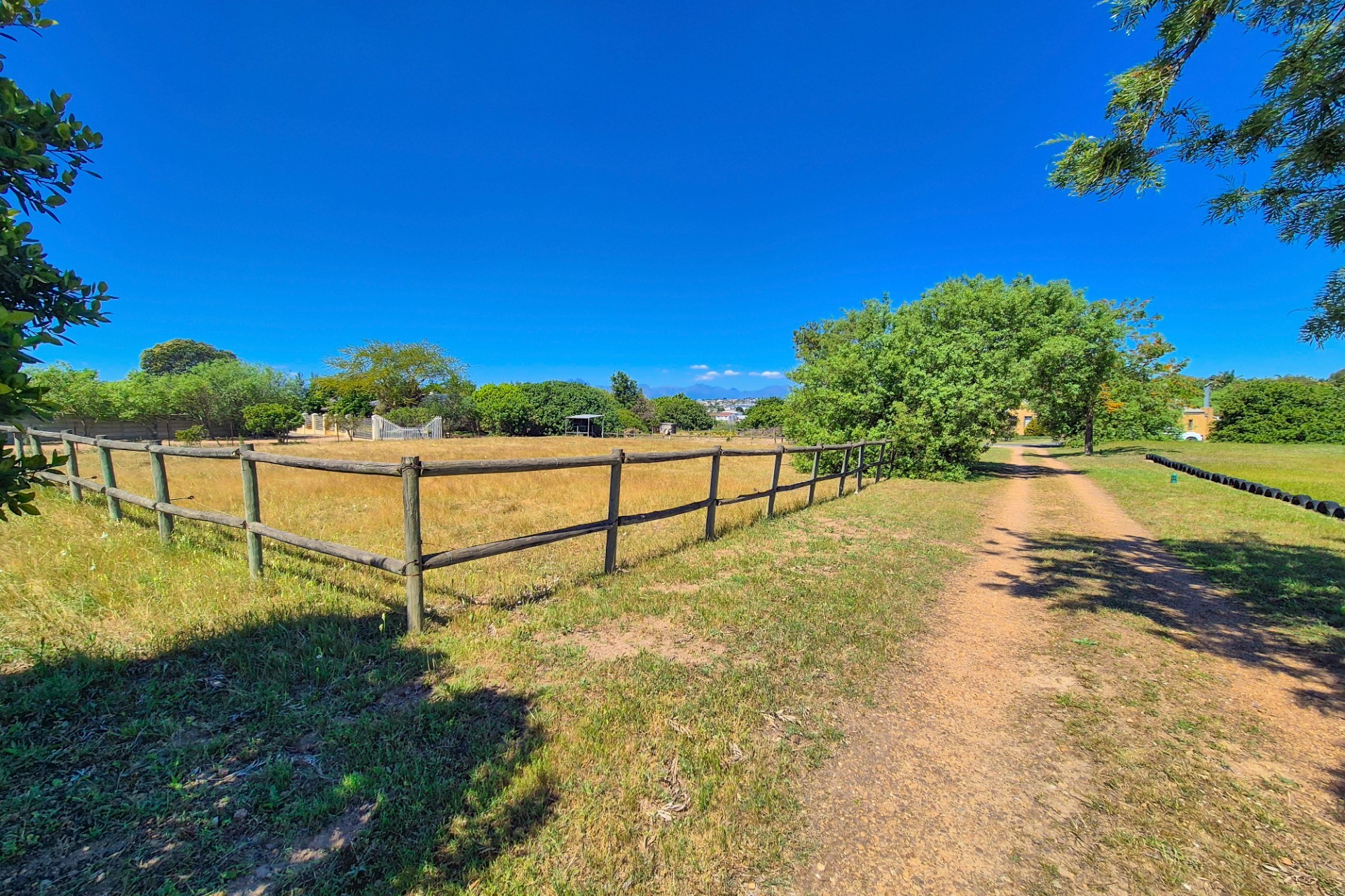 House for sale in Durbanville Central, Durbanville, 347 m²