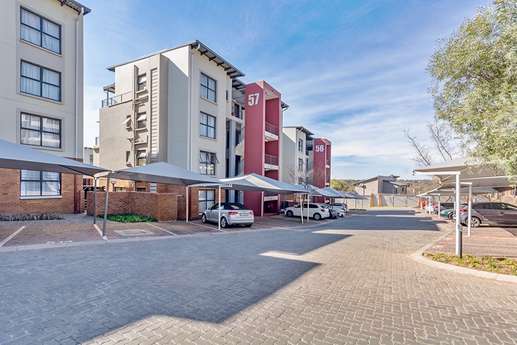 Apartment for sale in Dainfern, Sandton