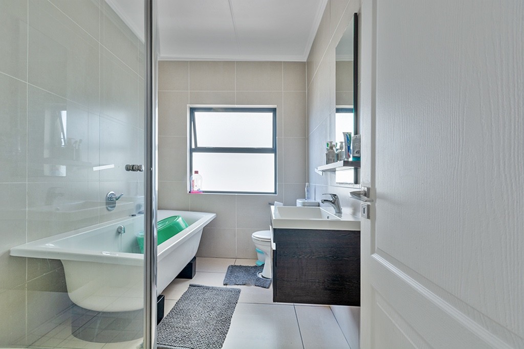 Apartment for sale in Dainfern, Sandton