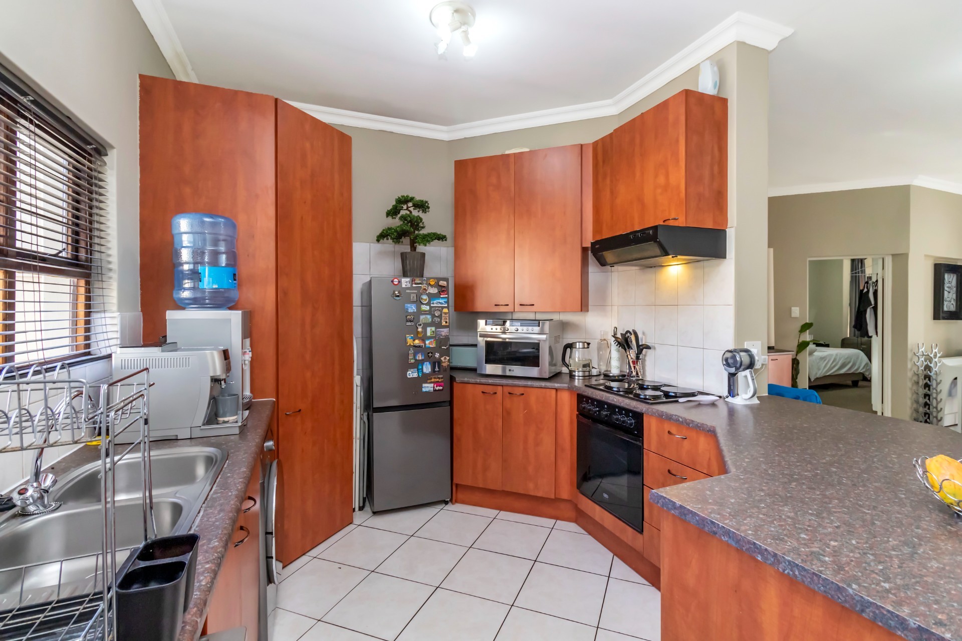 Apartment for sale in Bryanston, Sandton, 99 m²