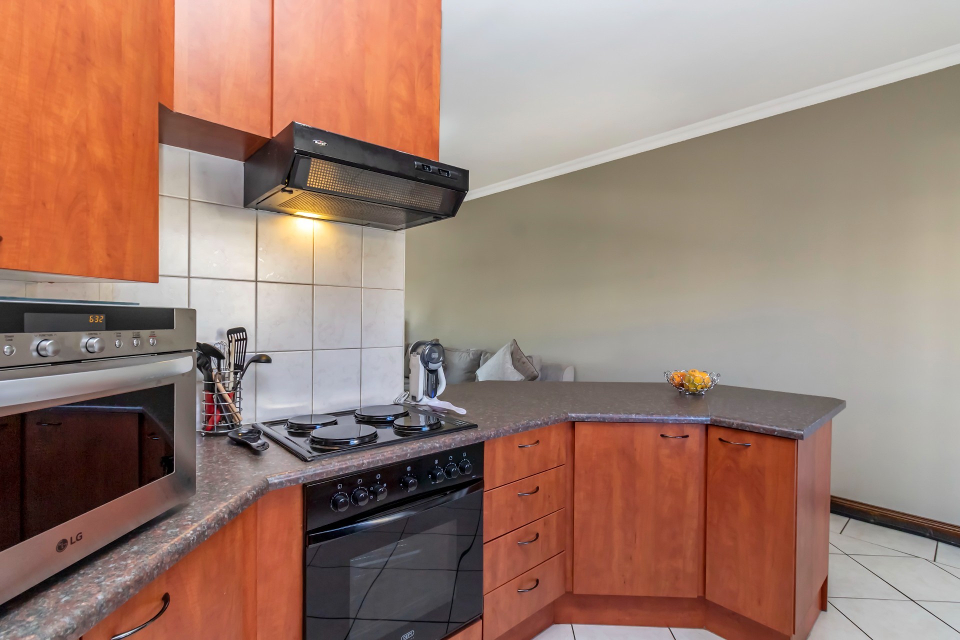 Apartment for sale in Bryanston, Sandton, 99 m²