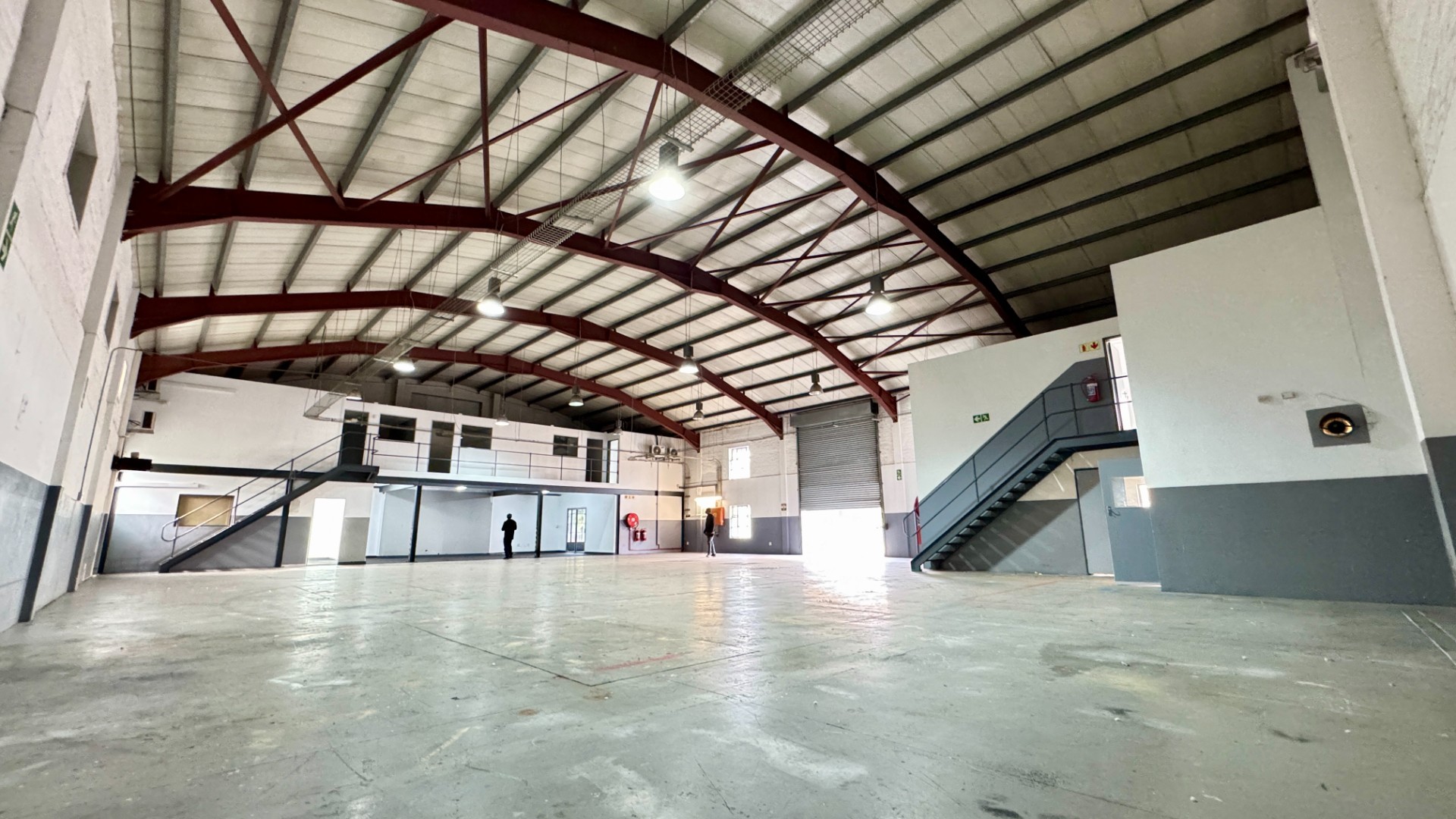 Warehouse for rent in Paarden Eiland, Cape Town, 1111 m²