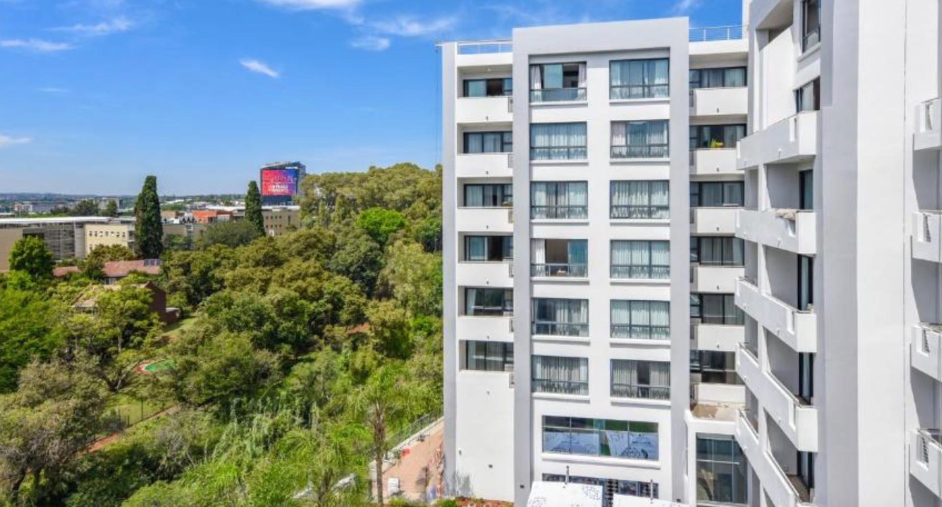 Apartment for sale in Ashlea Gardens, Pretoria, 56 m²