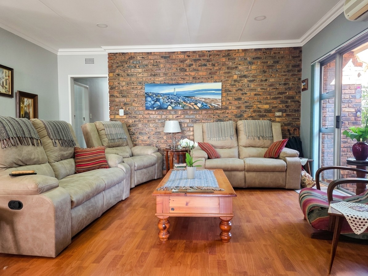 House for sale in Edleen, Kempton Park, 7 Ben Erasmus, Edleen, Kempton Park, Gauteng, 1124 m²