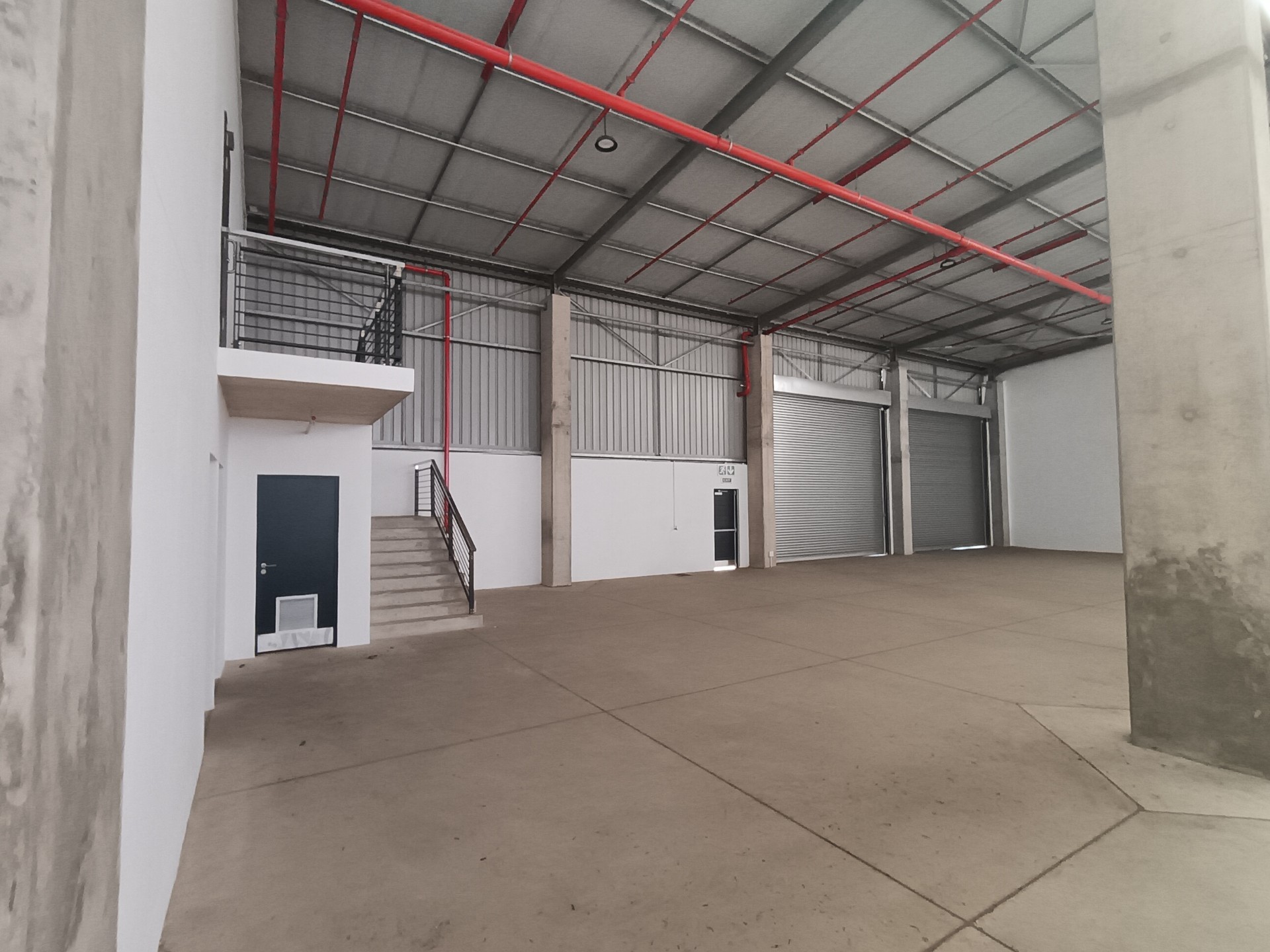 Warehouse for sale in Cornubia, KwaZulu Natal, 16103 m²
