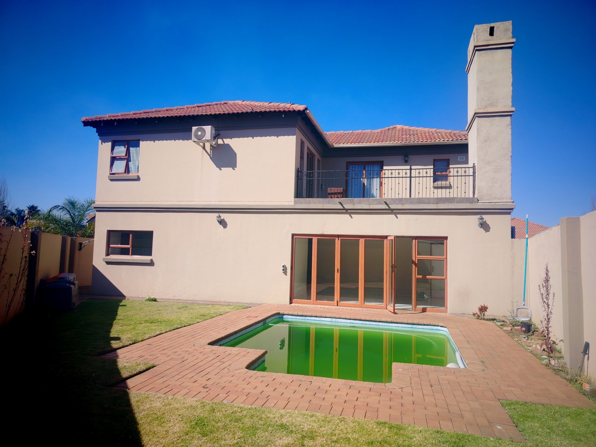 House for sale in Vanderbijlpark SE 8, Vanderbijlpark SE, Vanderbijlpark, 329 m²