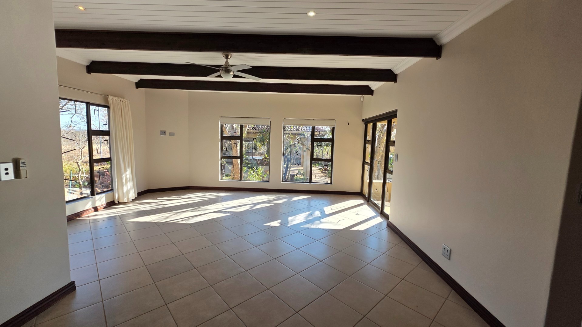 House for sale in Verloren Estate, Bela Bela, 454 m²