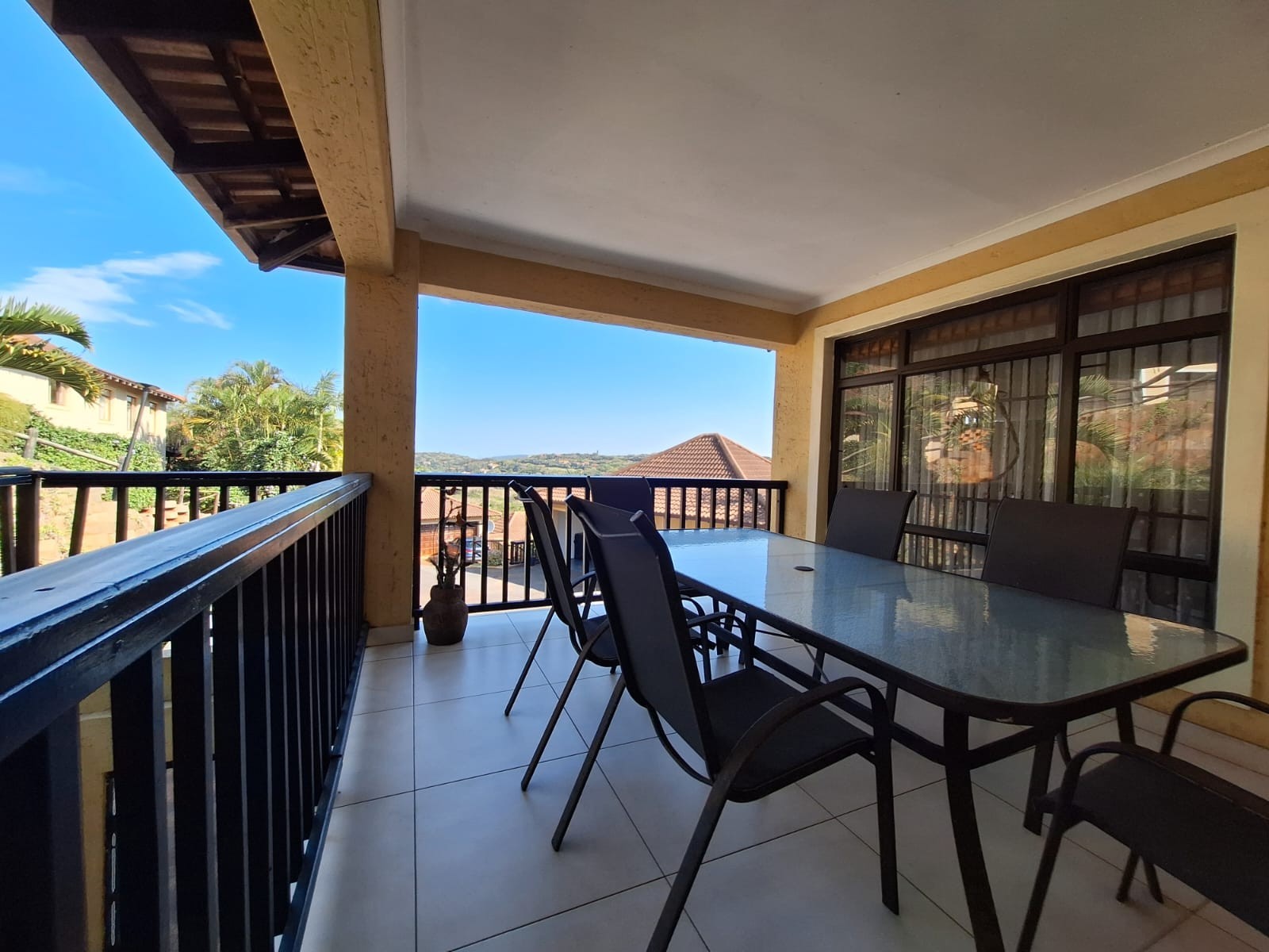 Townhouse for rent in Ballito Central, Ballito, KwaZulu Natal, 280 m²