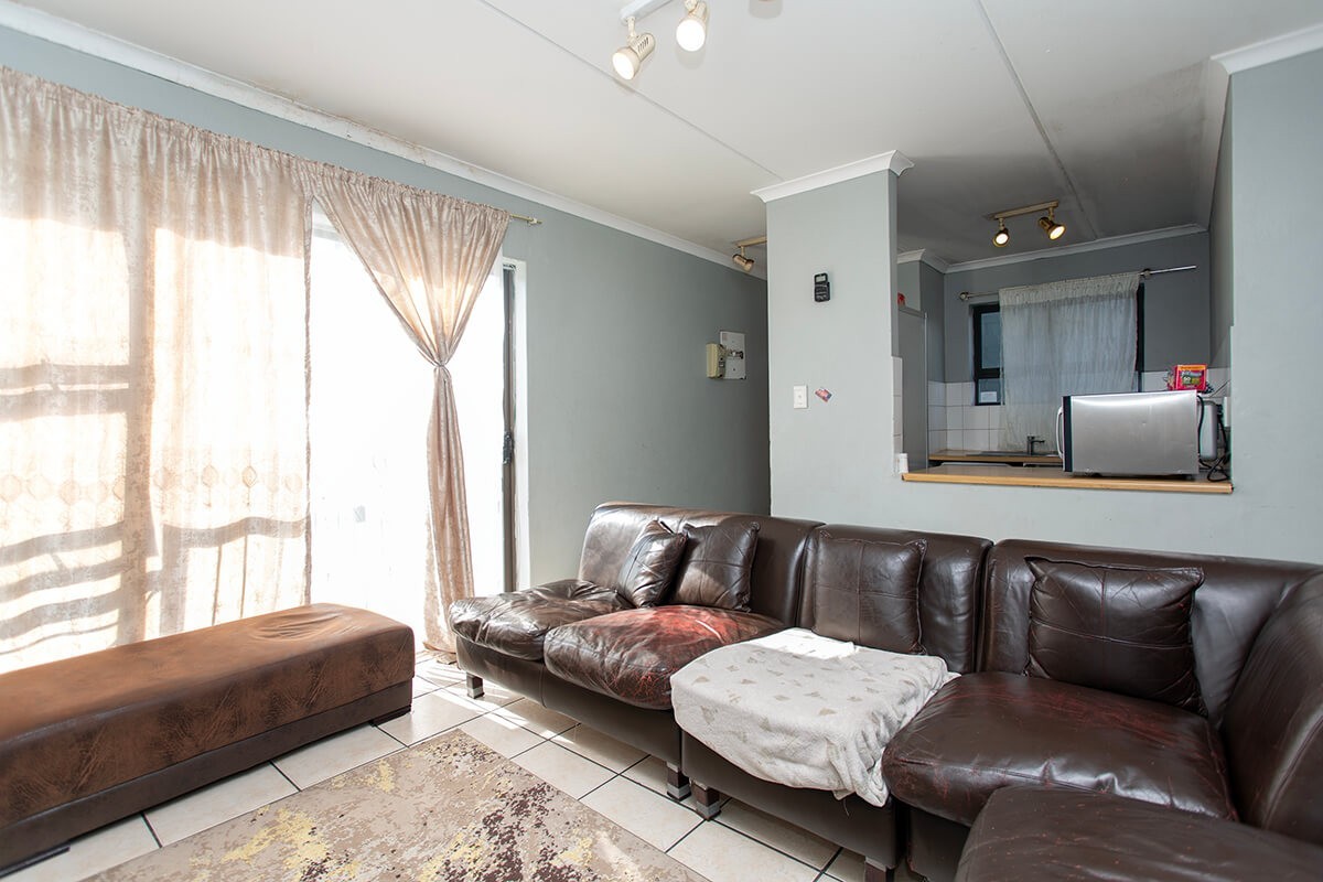 Apartment for sale in Sanlamhof, Bellville, 46 m²