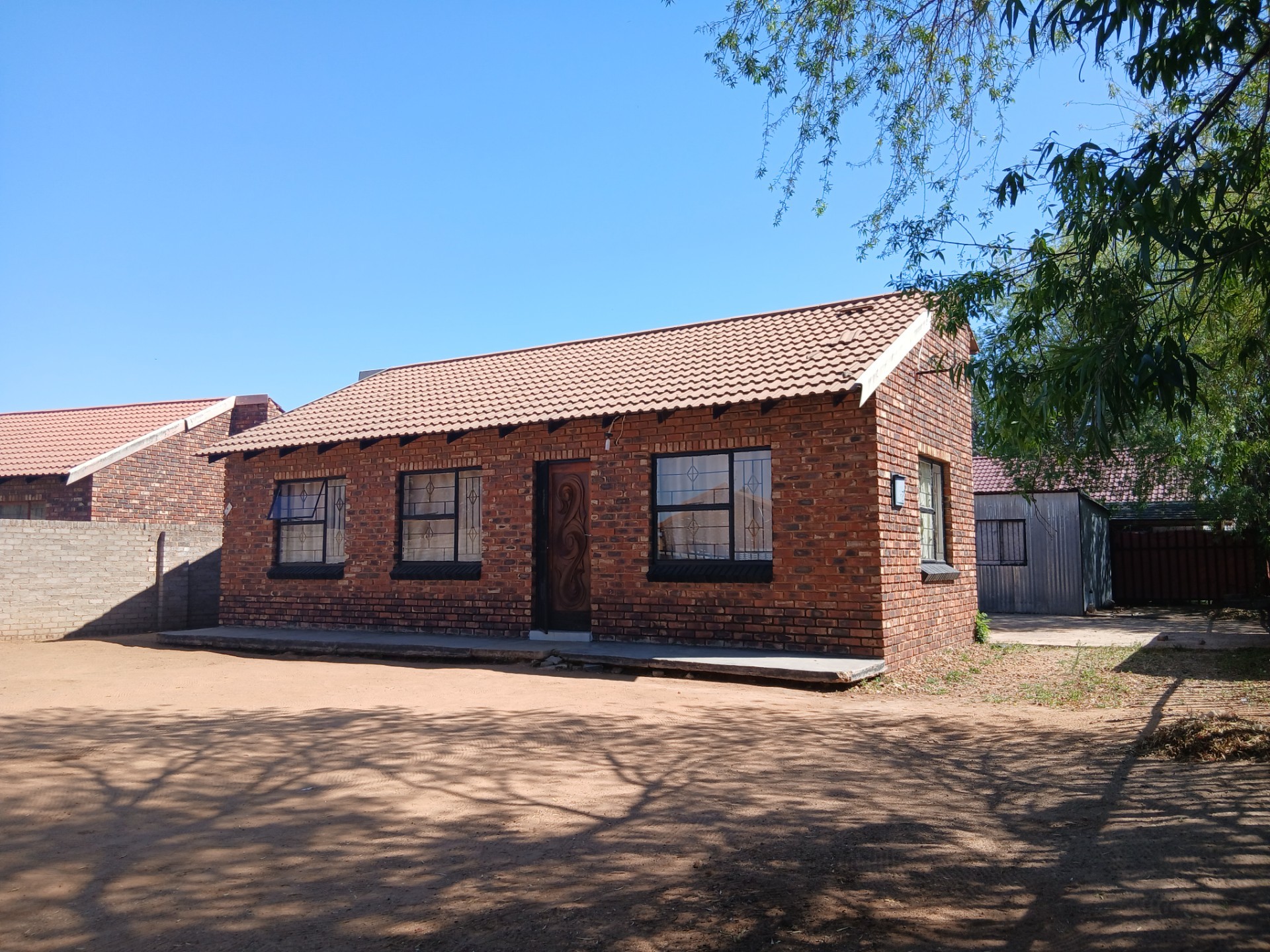 House for sale in Mmabatho Unit 12, Mmabatho, Mafikeng, North West, 400 m²