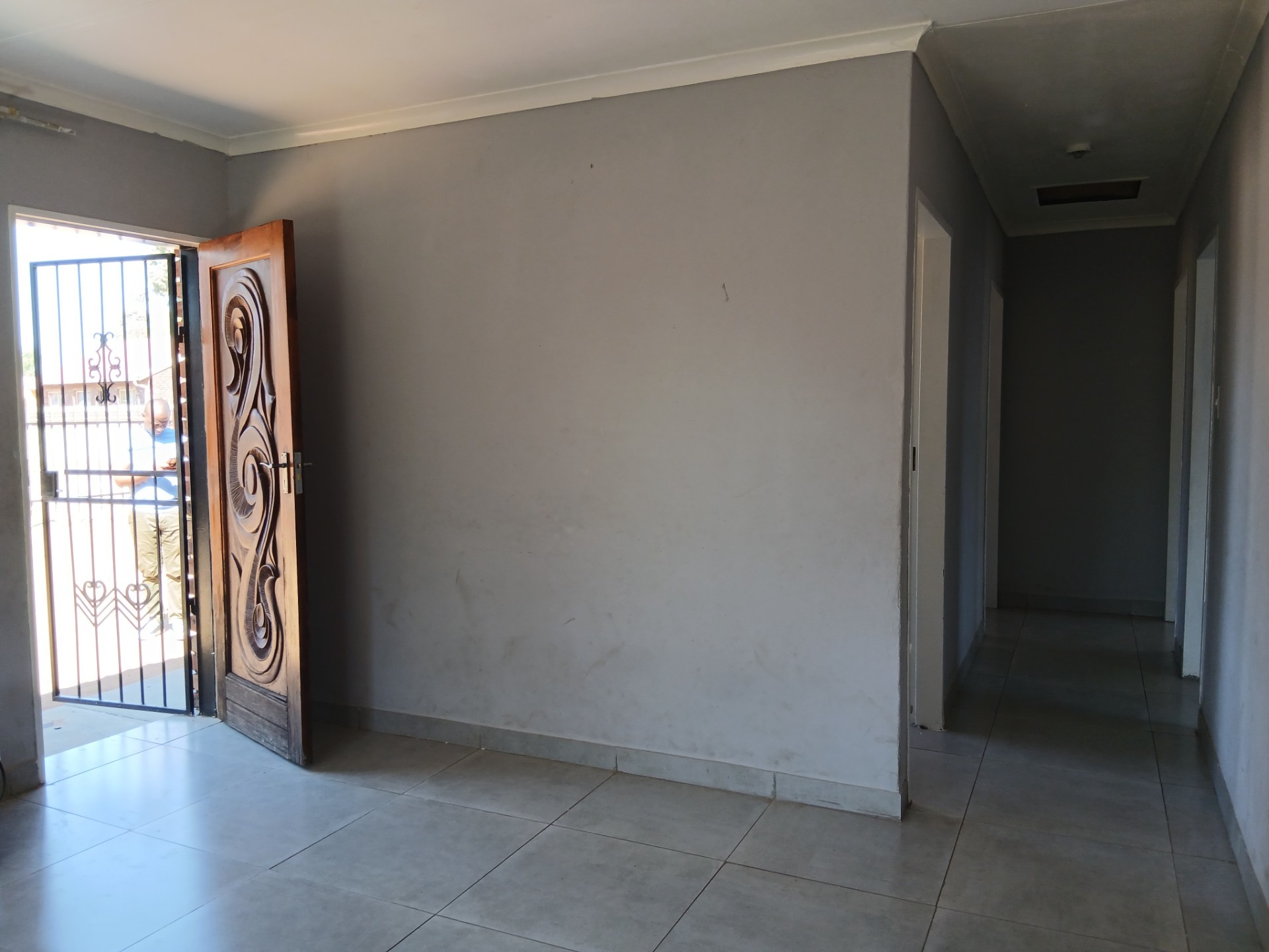 House for sale in Mmabatho Unit 12, Mmabatho, Mafikeng, North West, 400 m²