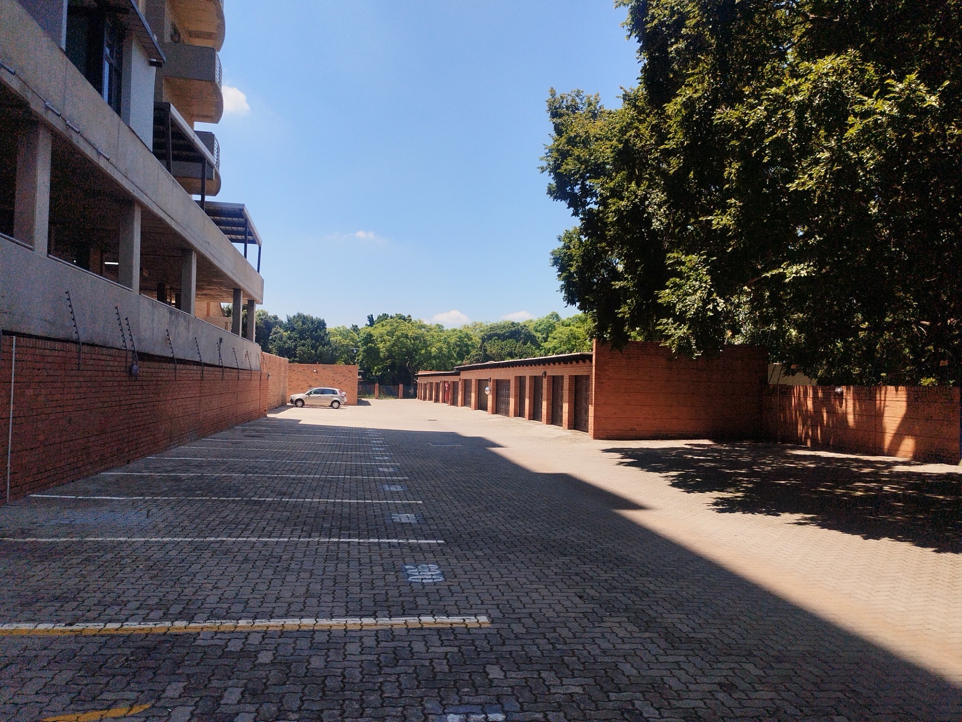 Townhouse for sale in Hatfield, Pretoria, 95 m²