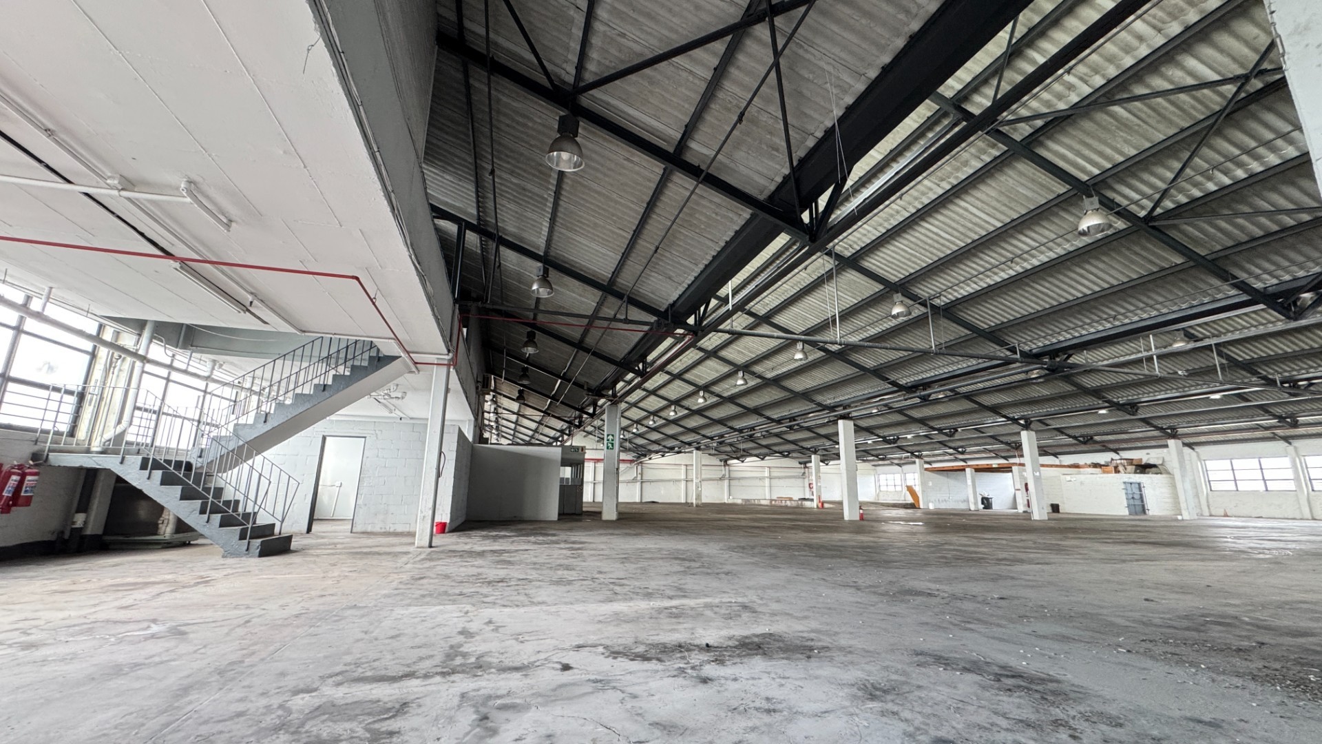 Warehouse for rent in Paarden Eiland, Cape Town, 2838 m²