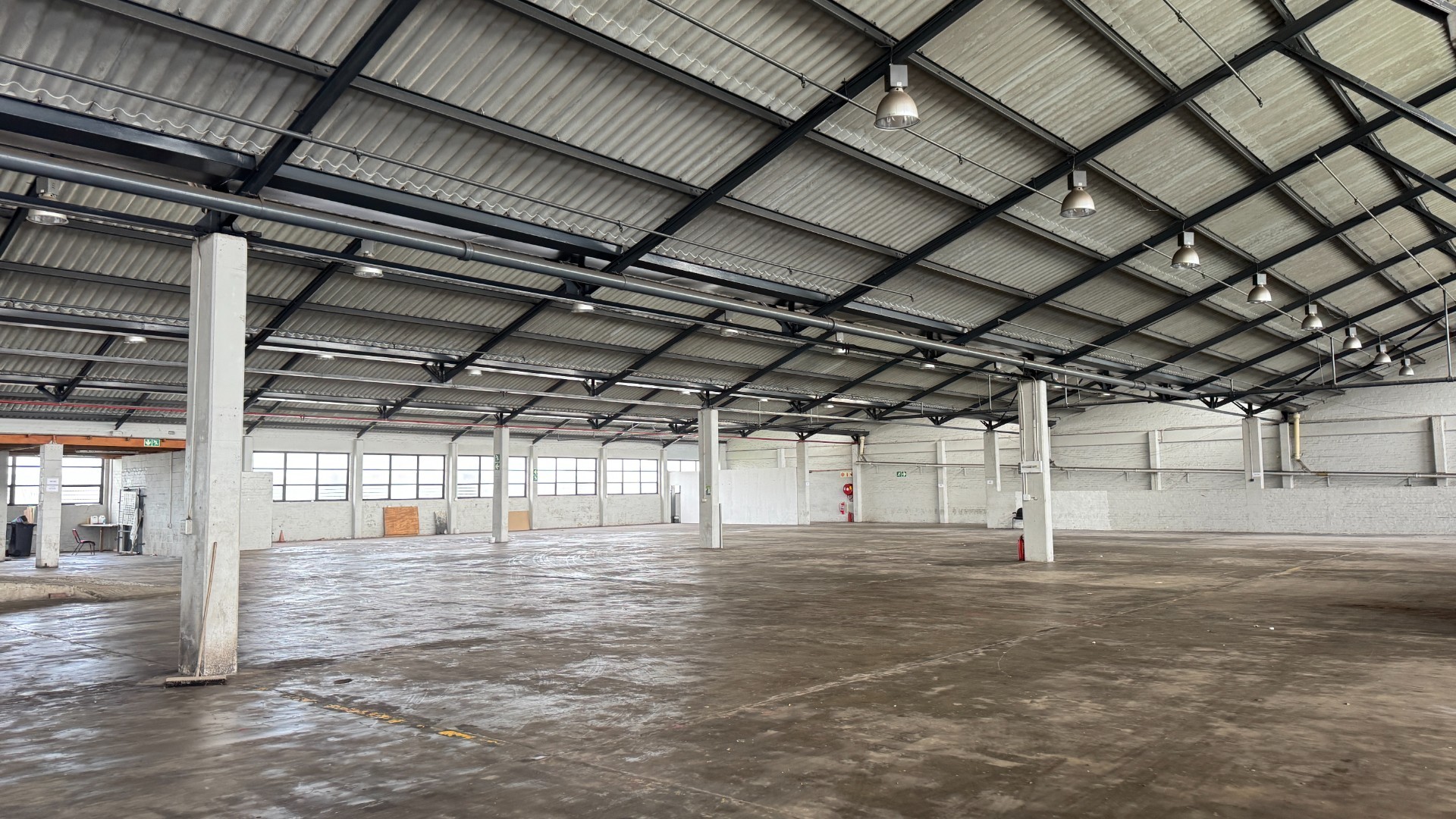 Warehouse for rent in Paarden Eiland, Cape Town, 2838 m²