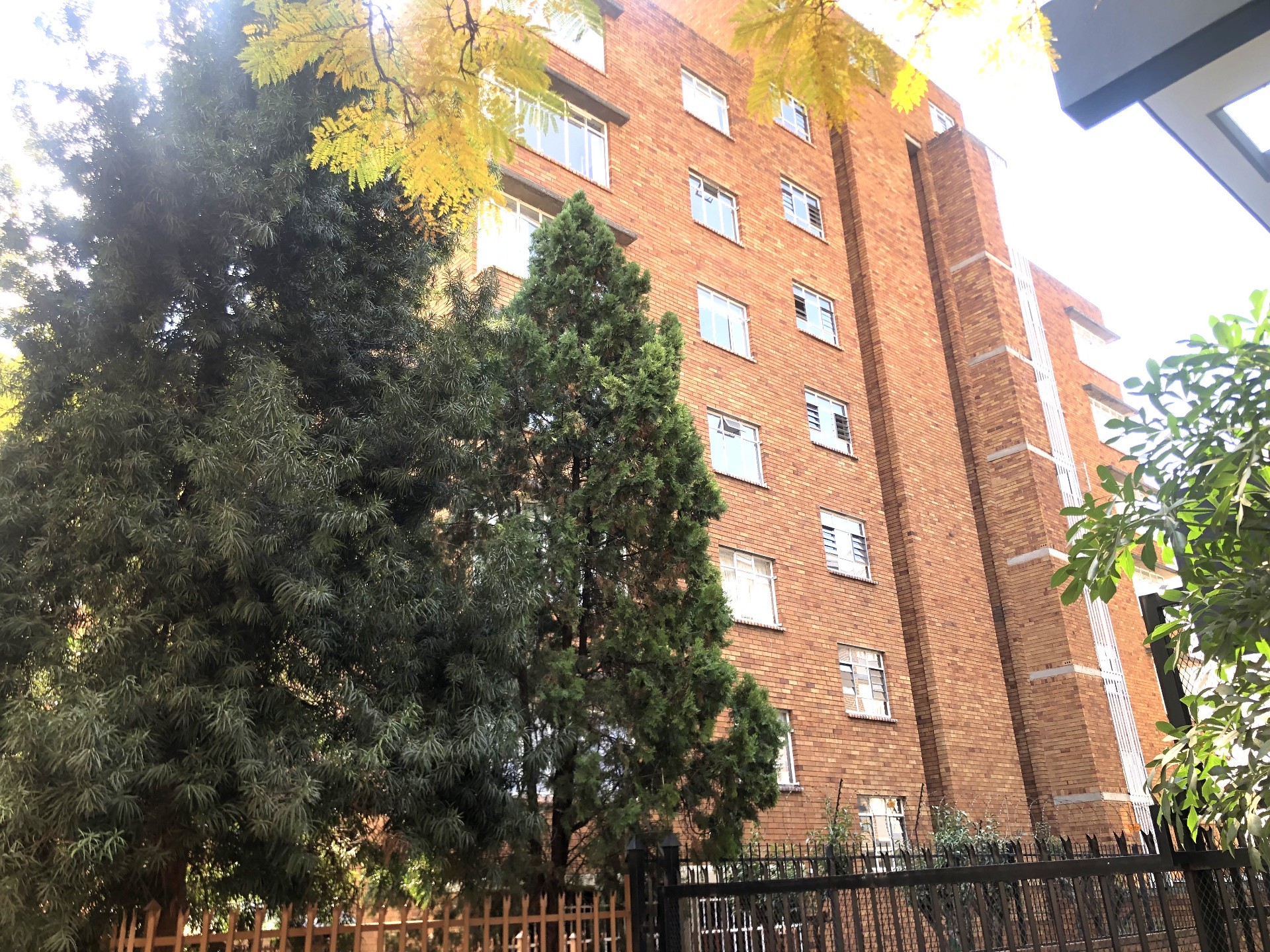 Apartment for sale in Sunnyside, Pretoria, 72 m²