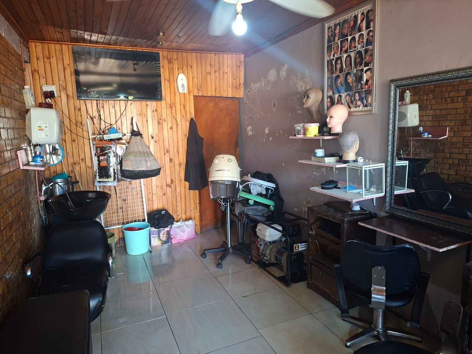 Commercial Property for sale in Galeshewe, Kimberley, 18831 Thesele Street, Galeshewe, Galeshewe, Kimberley, Northern Cape, 220 m²