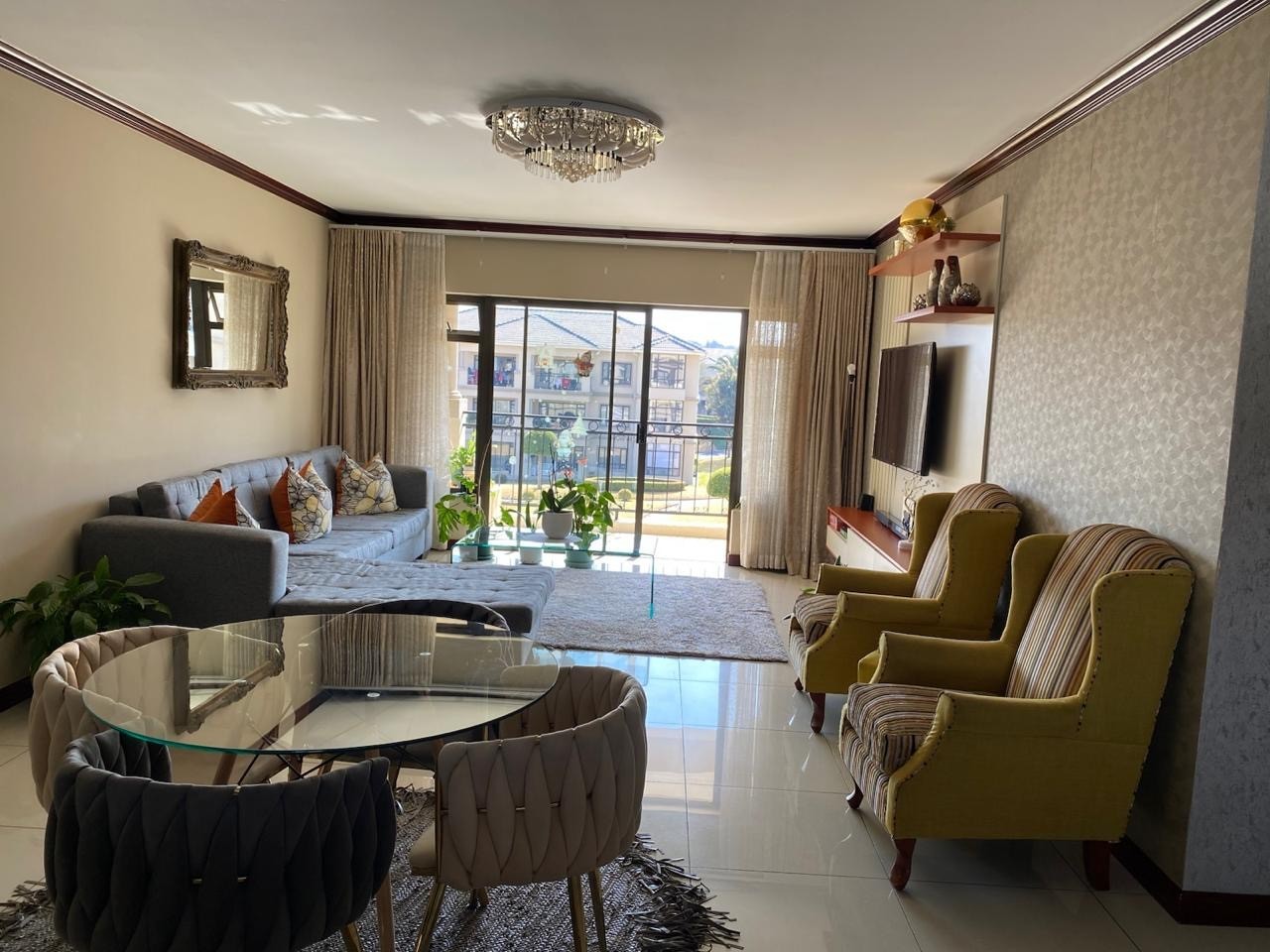 Apartment for sale in Summerset, Midrand, 135 m²