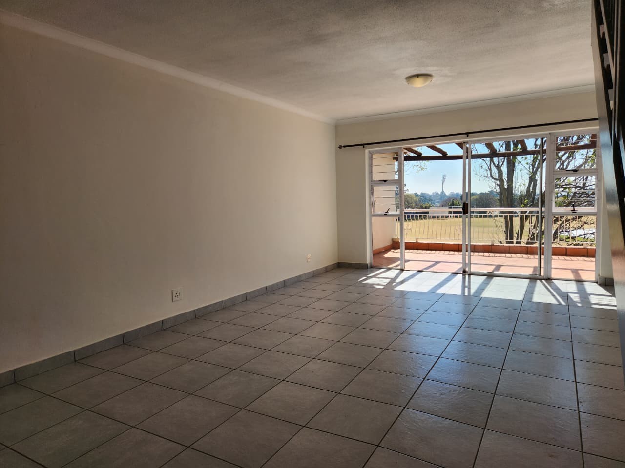 Apartment for rent in Illovo, Sandton, 47 North Street, Illovo, Sandton, Gauteng, 118 m²