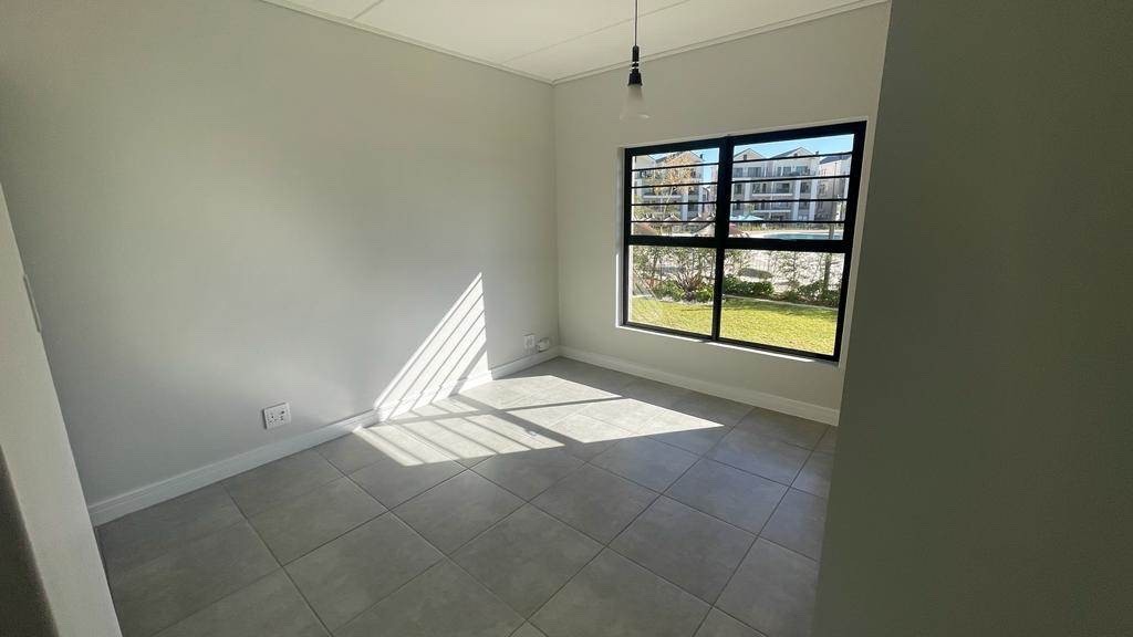 Apartment for rent in Waterfall, Midrand, 12 124, MUNYAKA LIFESTYLE ESTATE, 1 MIA DRIVE, Waterfall, Midrand, Gauteng, 120 m²