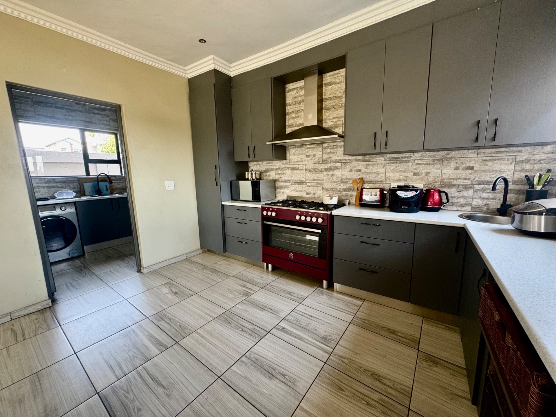 Modern Family Living in Zambezi Manor Lifestyle Estate - Space, Style and Exceptional Estate Living 3