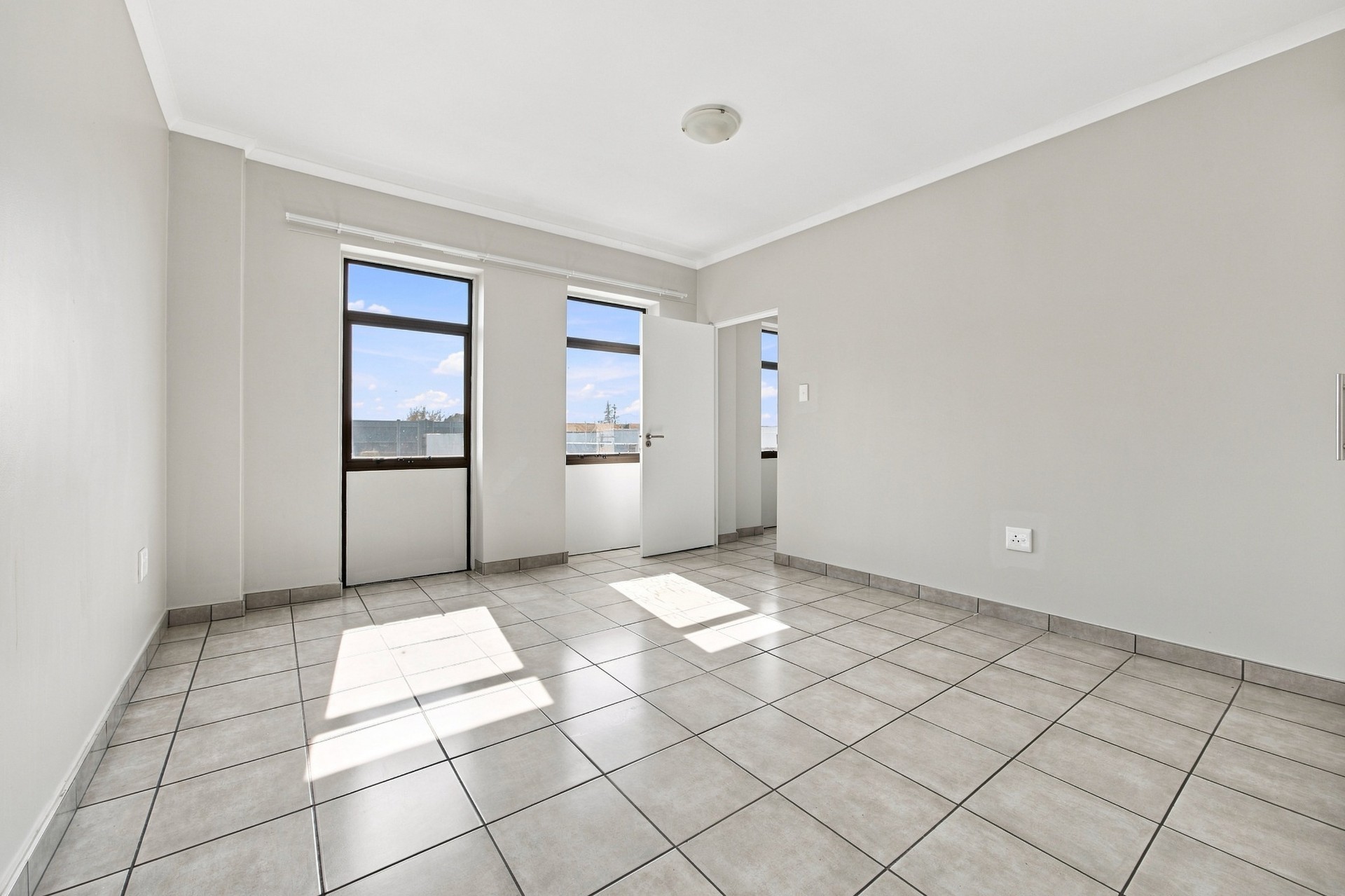 Apartment for sale in Esterville, Paarl, 56 m²