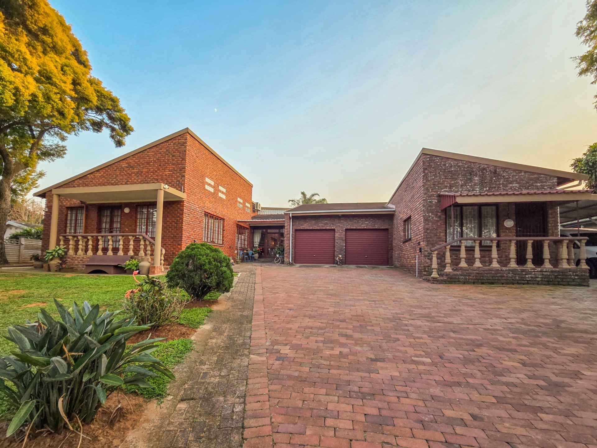 House for sale in Umtentweni, Port Shepstone, KwaZulu Natal, 2102 m²