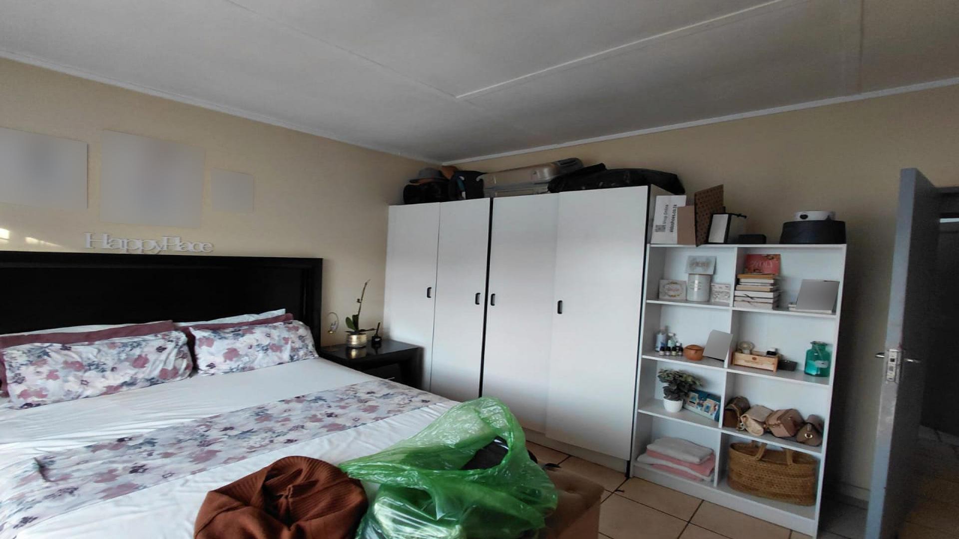 Townhouse for sale in Vanderbijlpark CW 5, Vanderbijlpark CW, Vanderbijlpark, 67 m²