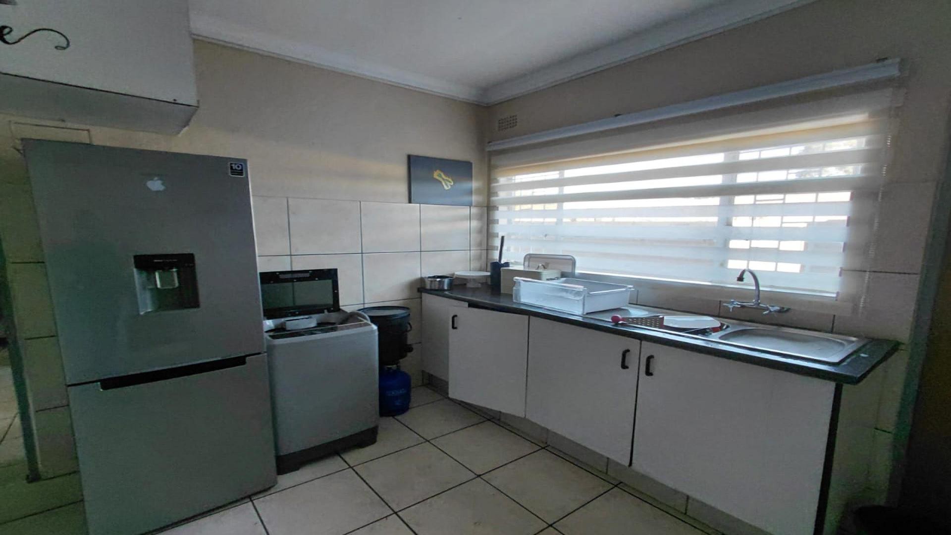 Townhouse for sale in Vanderbijlpark CW 5, Vanderbijlpark CW, Vanderbijlpark, 67 m²