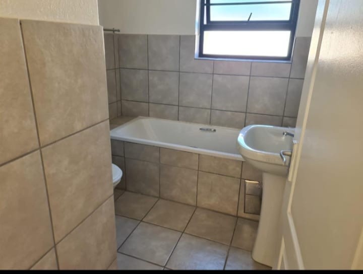 Apartment for rent in Rynfield AH, Benoni, 00, Clover Hill, 7 9th Road, Rynfield AH, Rynfield AH, Benoni, Gauteng, 80 m²