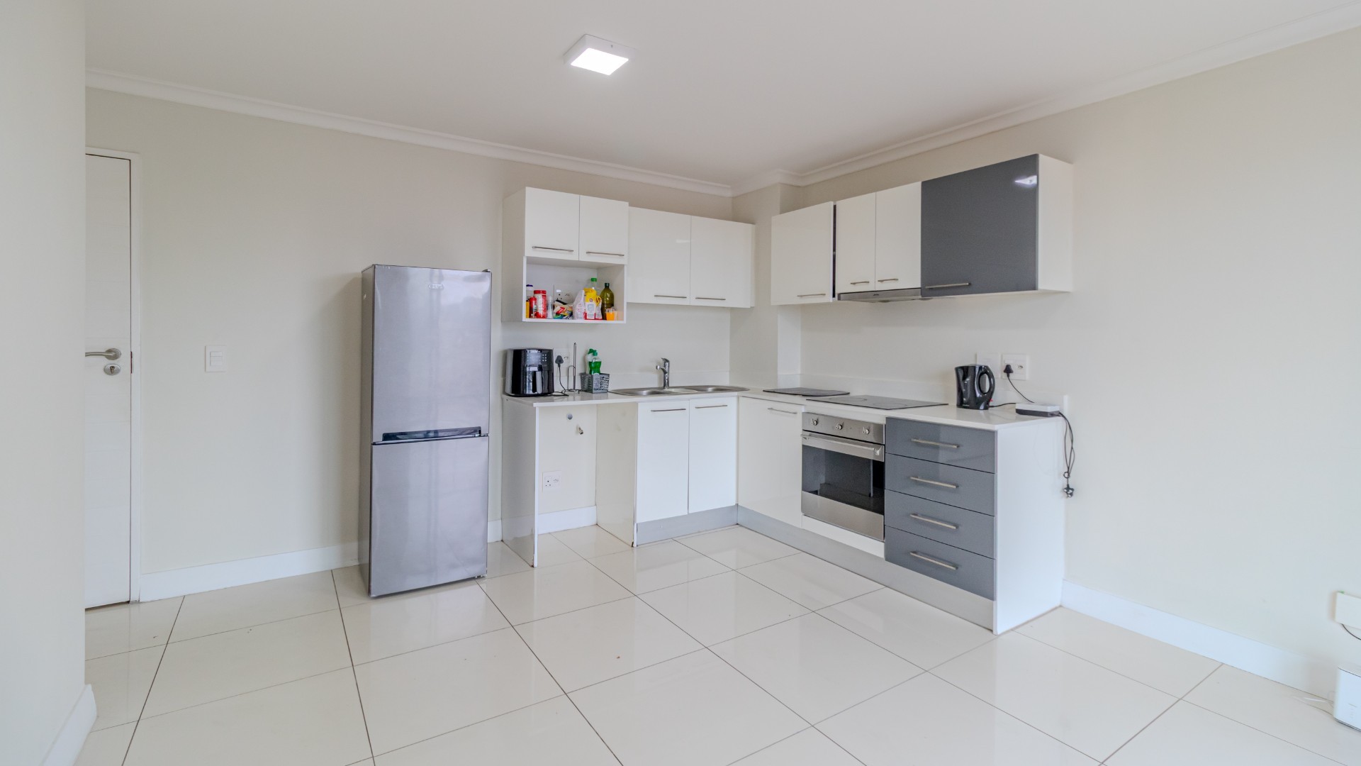 Apartment for sale in Cape Town City Centre, Cape Town, 598 m²