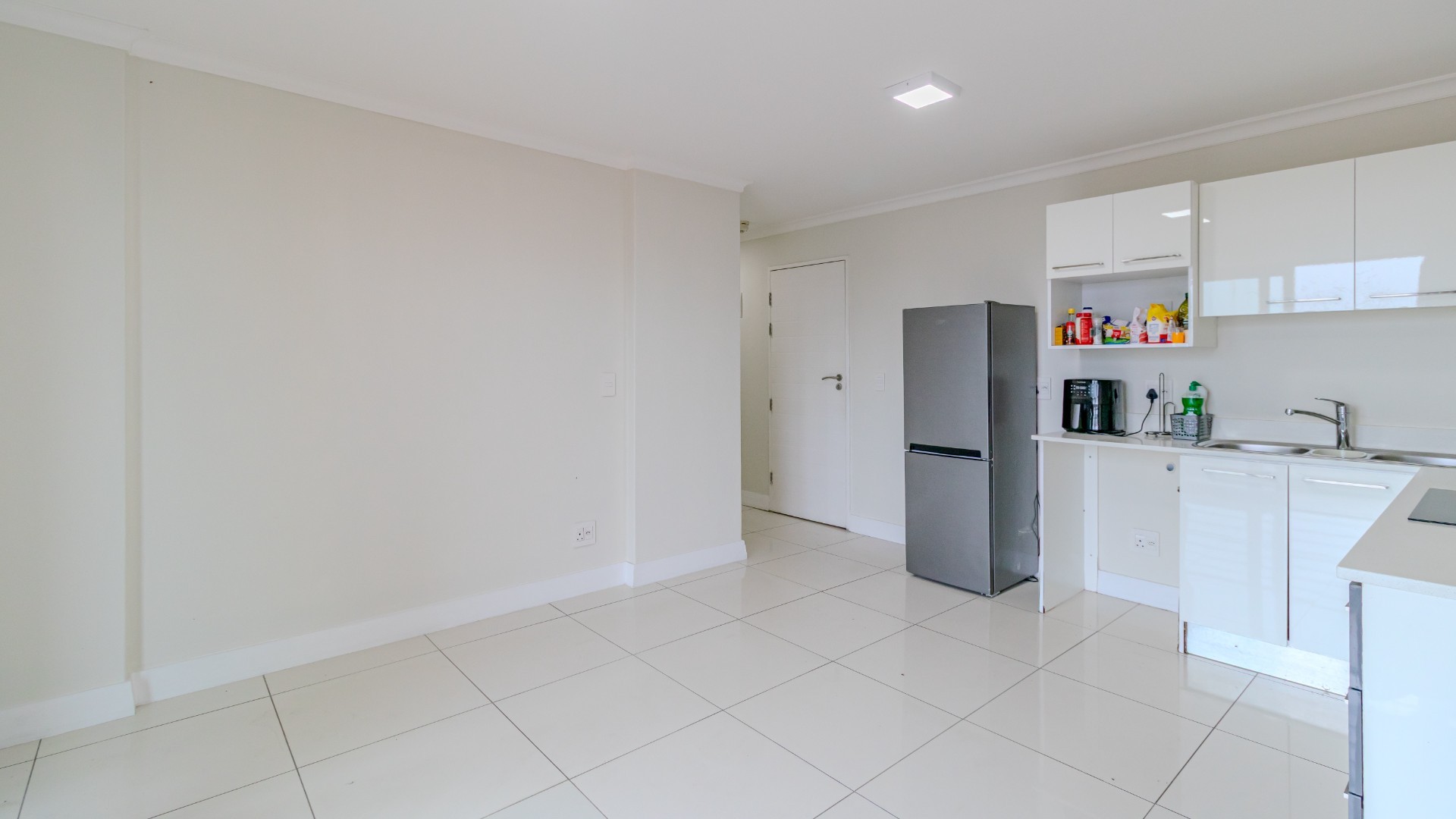 Apartment for sale in Cape Town City Centre, Cape Town, 598 m²