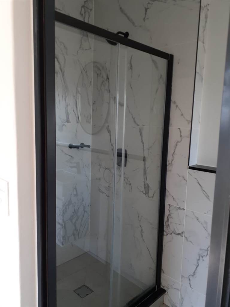Apartment for rent in Waterfall, Midrand, 12 1, MUNYAKA, 1 MIA, Waterfall, Midrand, Gauteng, 120 m²