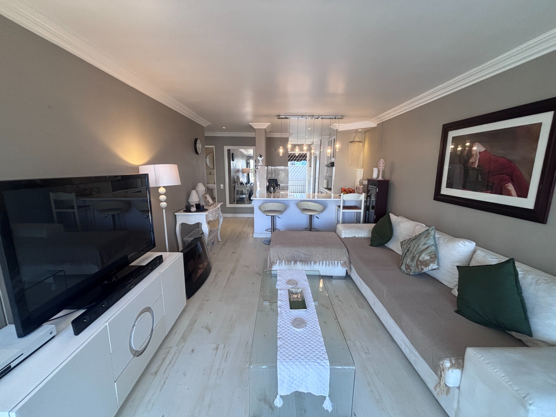 Townhouse for rent in Tygerdal, Goodwood, 212 m²