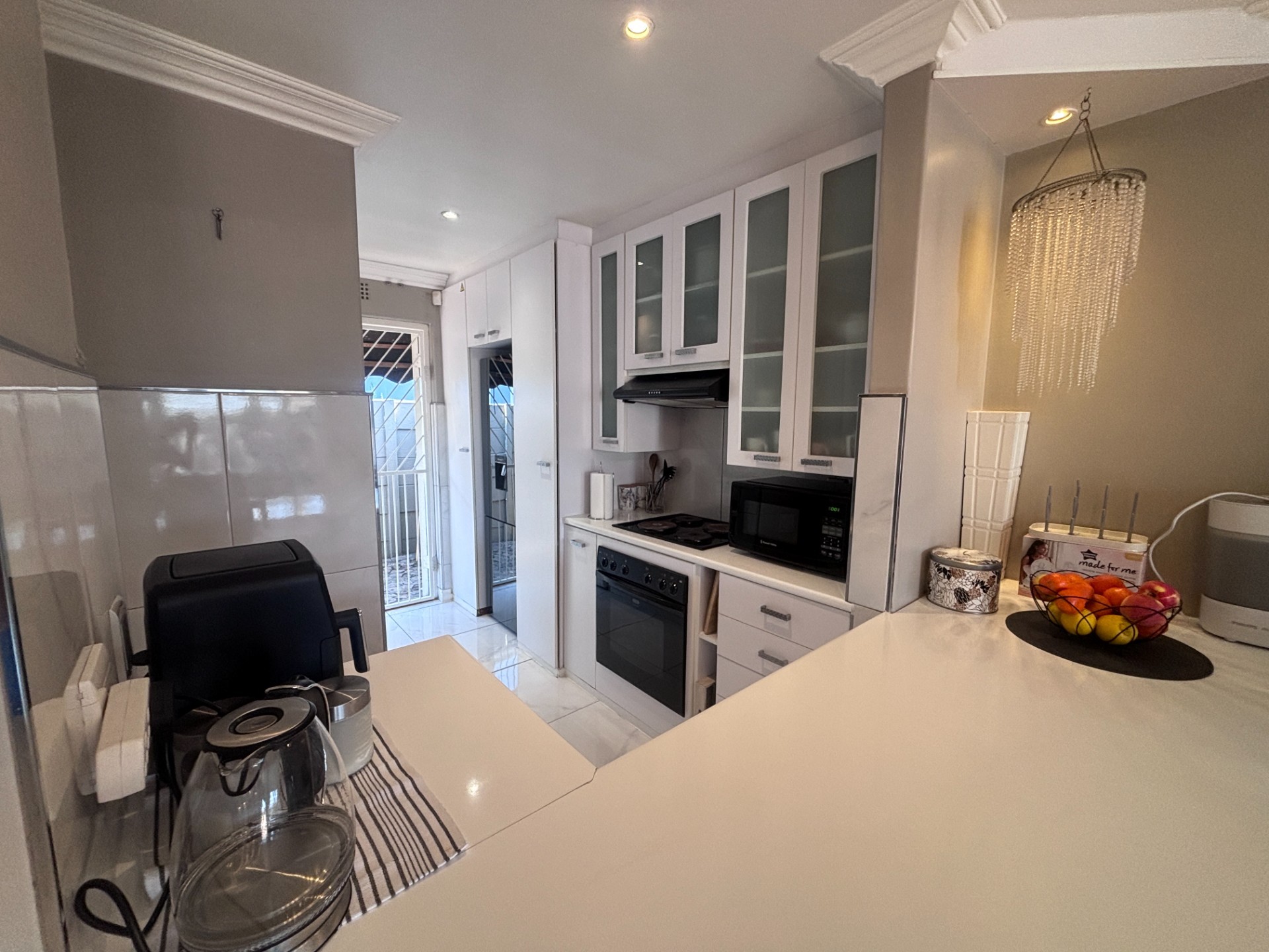 Townhouse for rent in Tygerdal, Goodwood, 212 m²