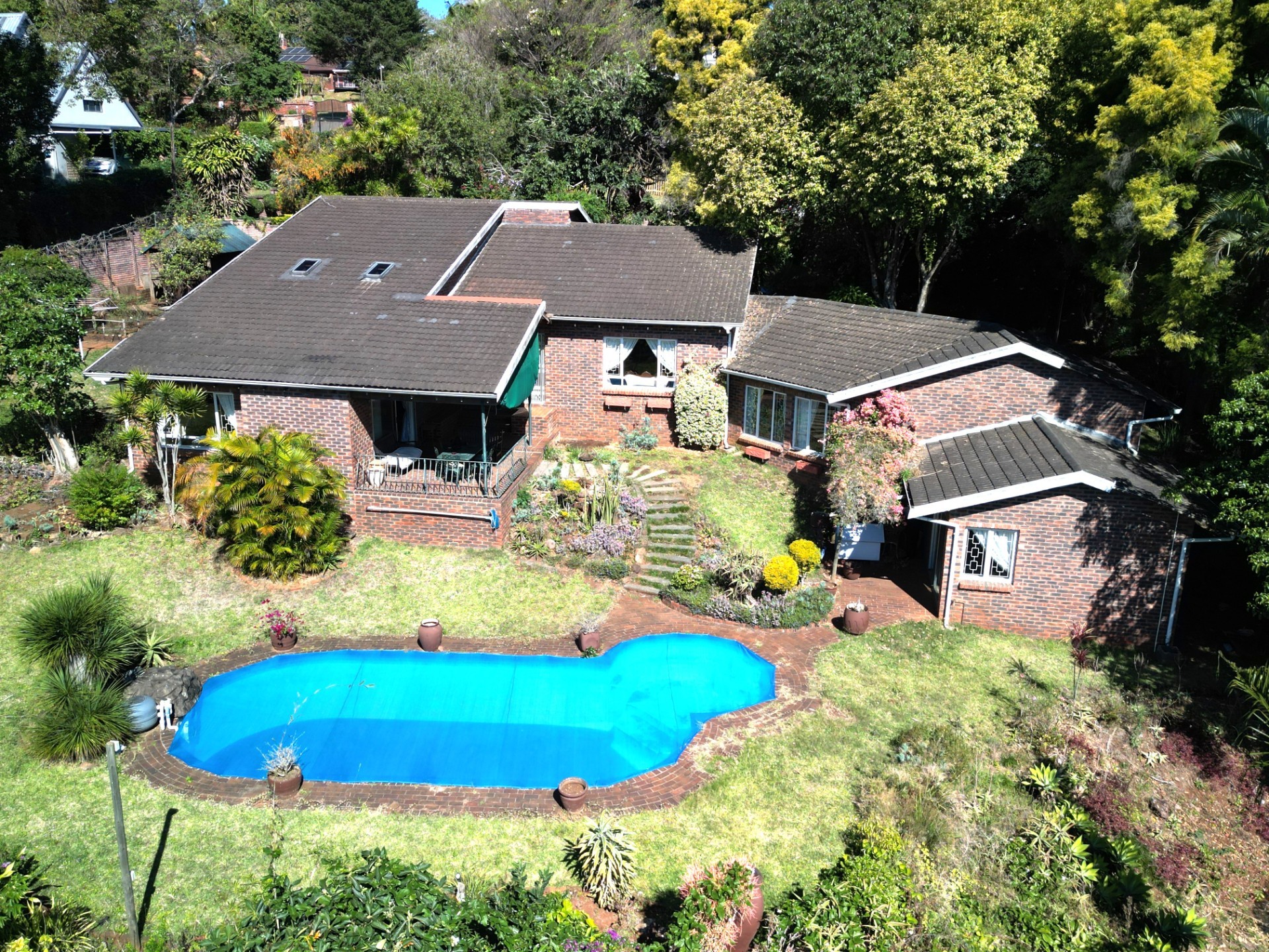 House for sale in Kloof, KwaZulu Natal, 1919 m²