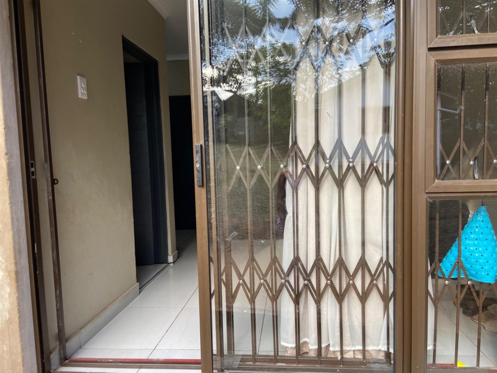 Cottage for rent in Athlone Park, Amanzimtoti, KwaZulu Natal