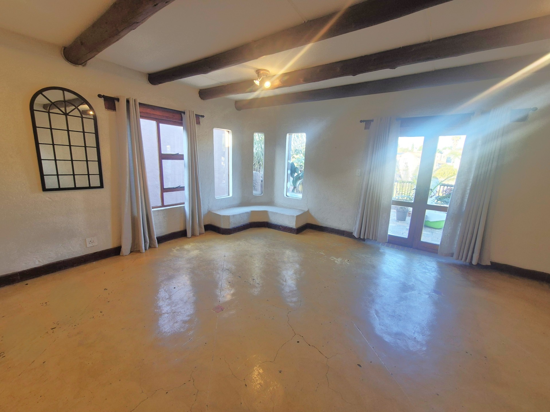 Apartment for rent in North Riding, Randburg, 170 m²