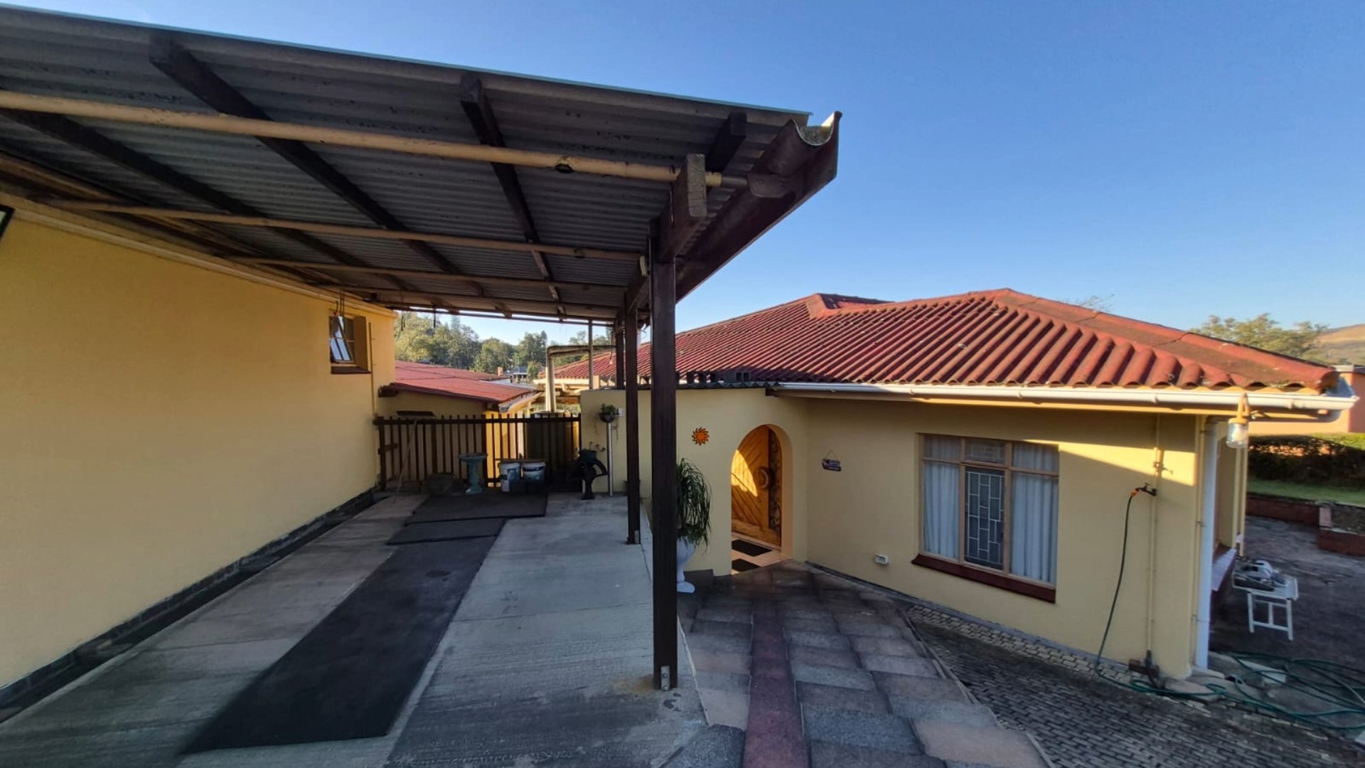 House for sale in Mandeni, KwaZulu Natal, 1236 m²