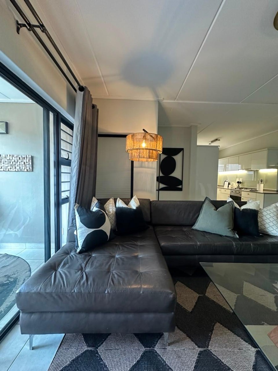 Apartment for rent in Waterfall, Midrand, 114 m²