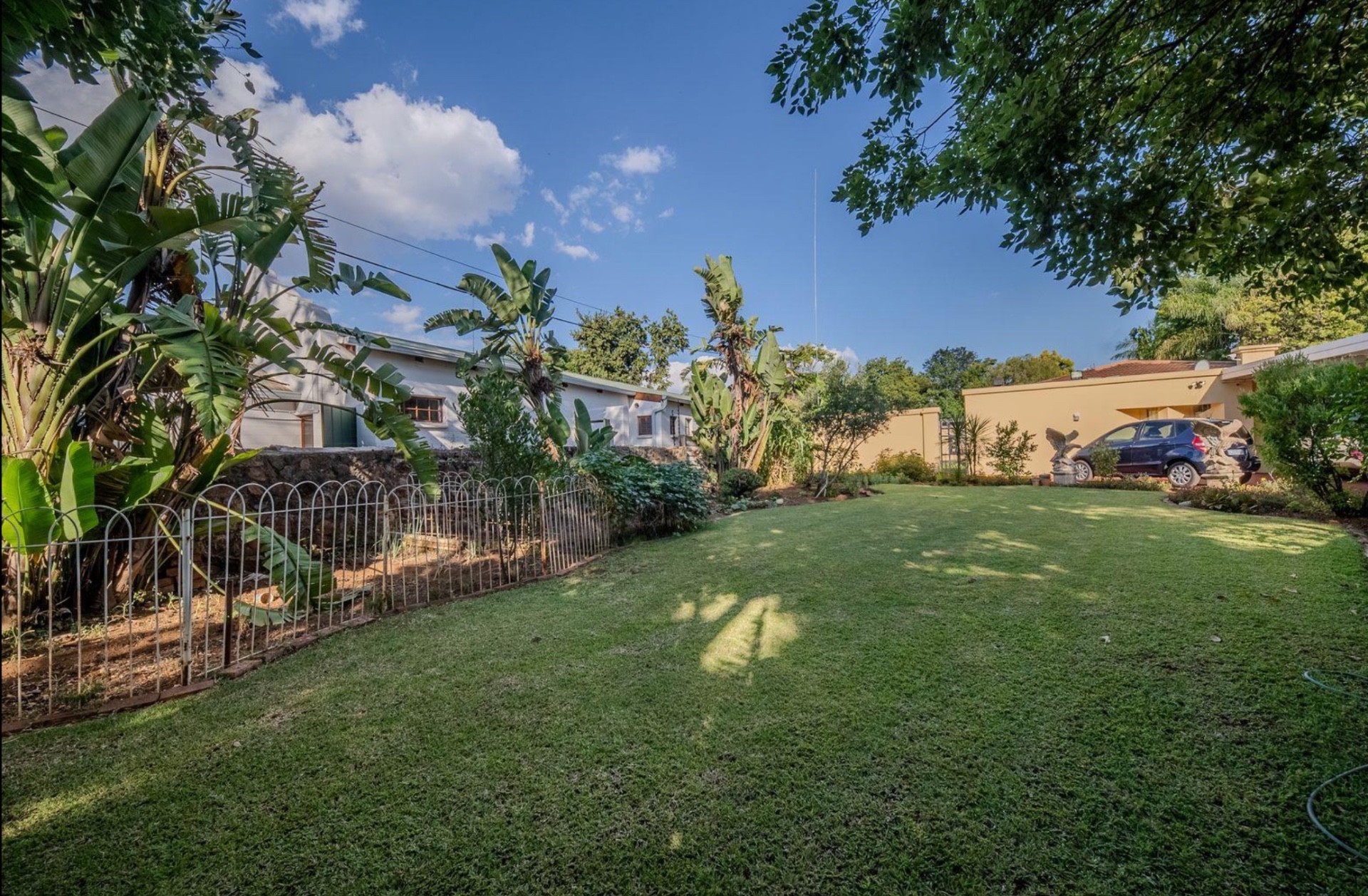 House for sale in Brooklyn, Pretoria, 1245 m²