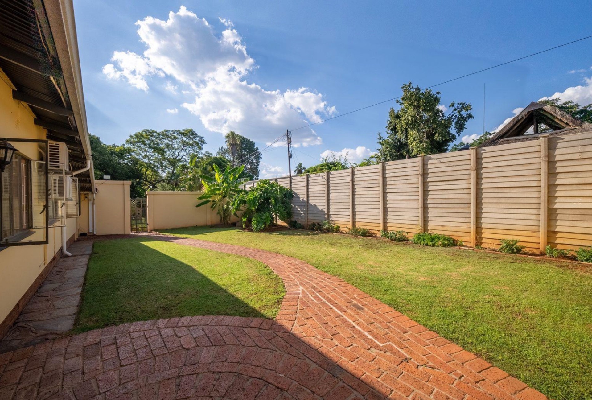House for sale in Brooklyn, Pretoria, 1245 m²