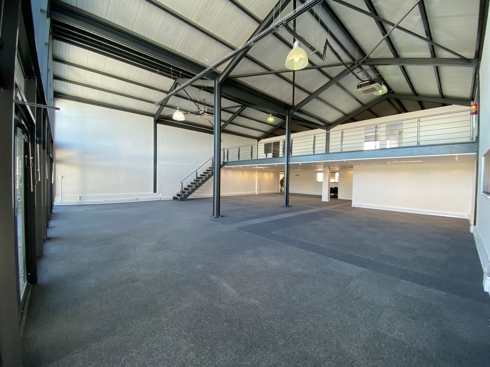 Office for rent in Maitland, Cape Town, 390 m²