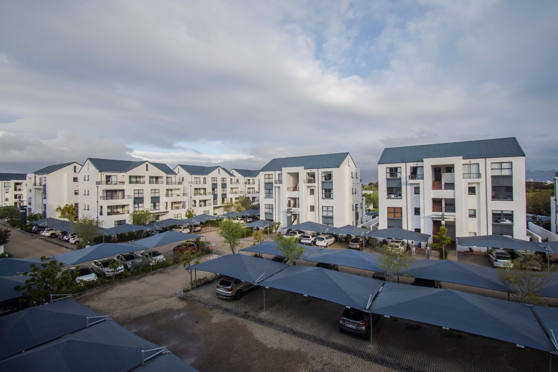 Apartment for rent in De Velde, Somerset West, 37 m²